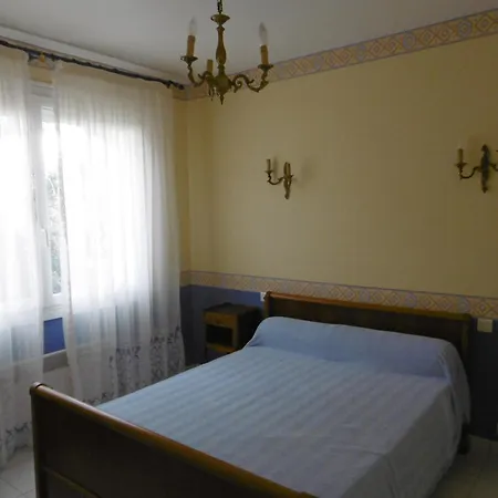 Holiday home Maison 8 Personnes, Proche Plage, Animaux Admis, Parking - Fr-1-823-59 *